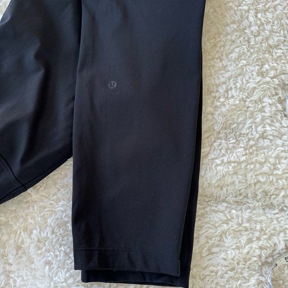 Lululemon On The Fly Pant *28" Black (First Release) Luxtreme Size 4 - Picture 10 of 12